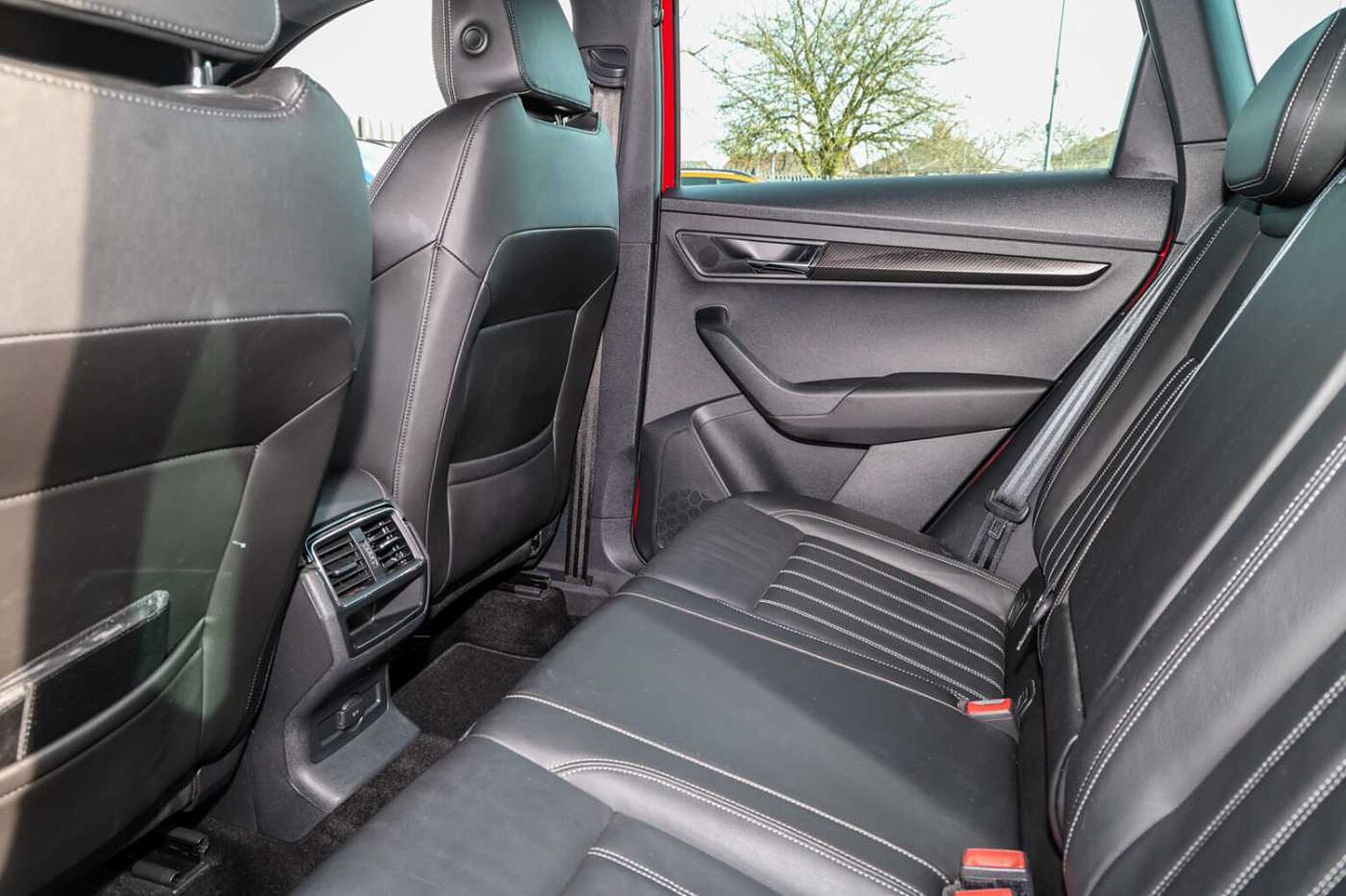 SKODA Karoq SUV 1.5 TSI (150ps) SportLine ACT DSG
