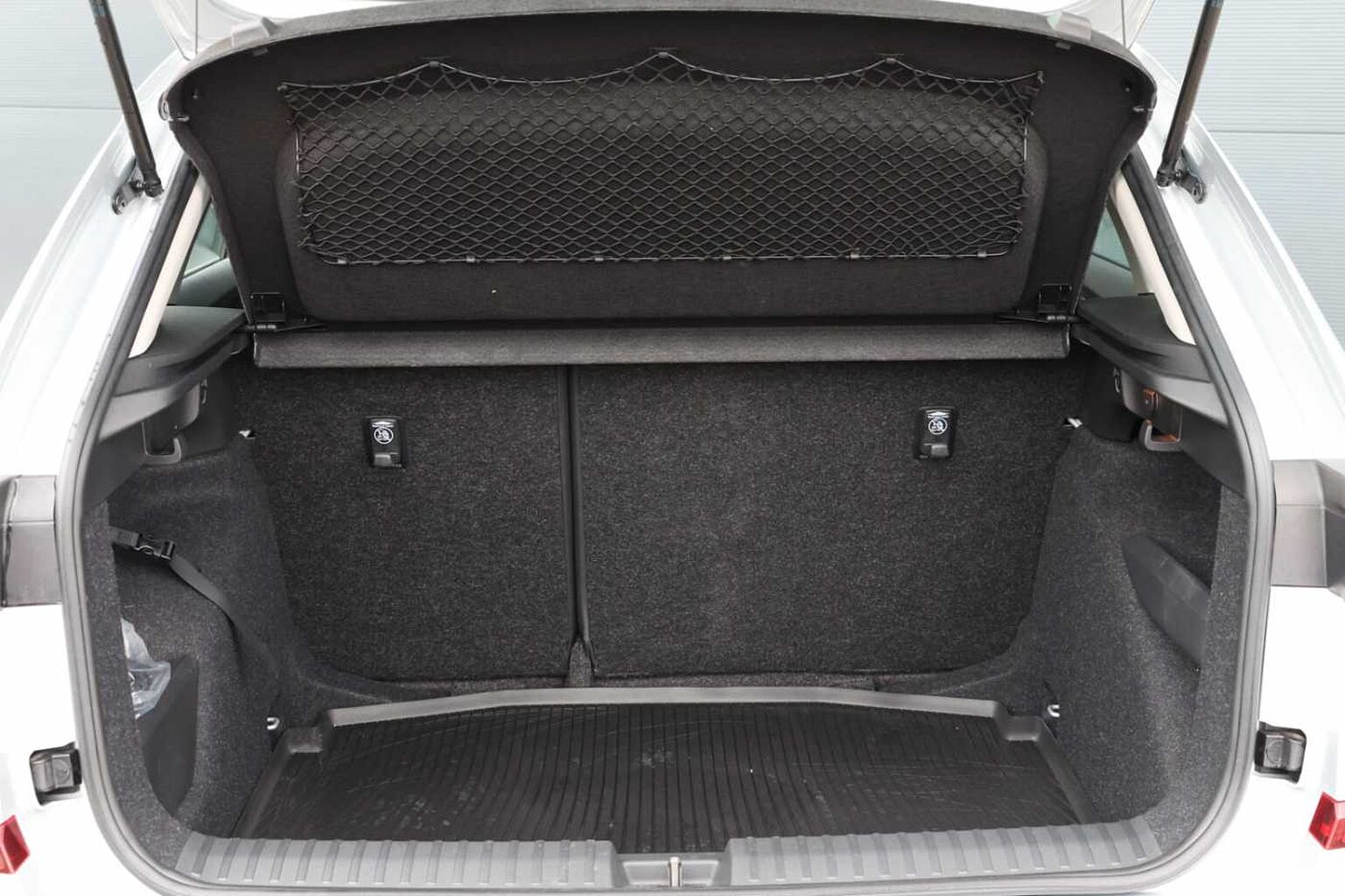 SKODA Kamiq Hatchback 1.5 TSI SE 5dr DSG
