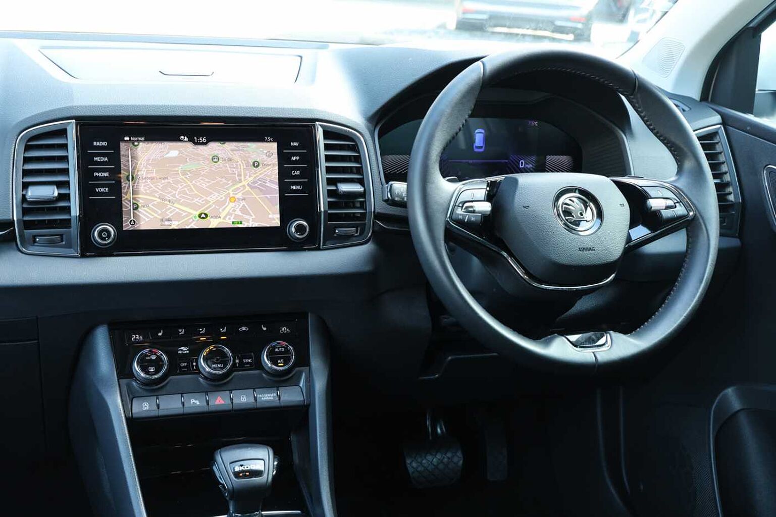 SKODA Karoq SUV 1.5 TSI (150ps) SE L ACT DSG