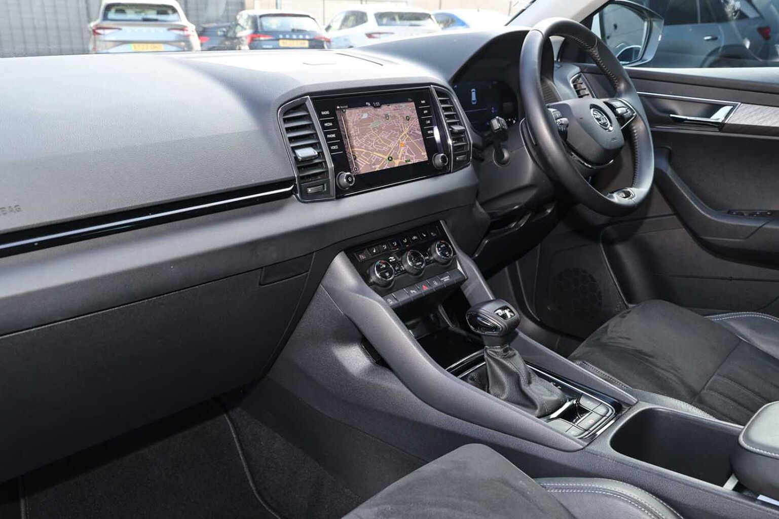 SKODA Karoq SUV 1.5 TSI (150ps) SE L ACT DSG